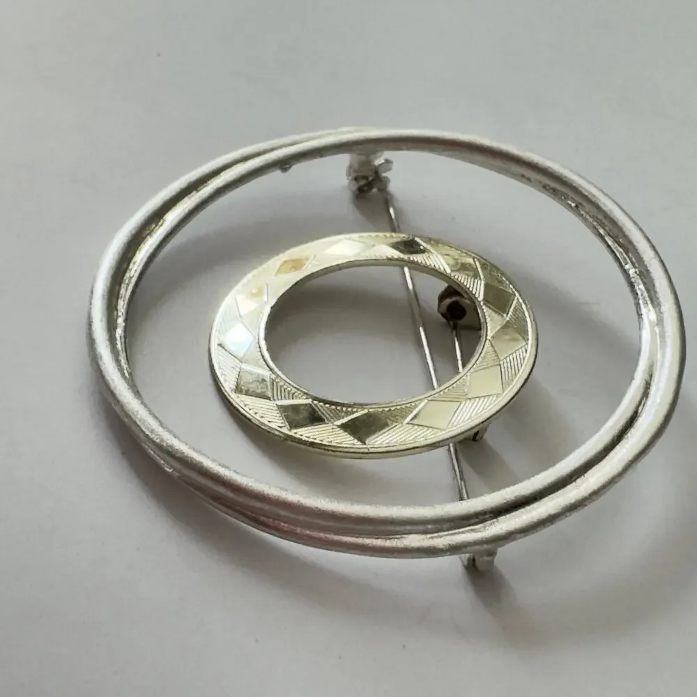 Lot of 2 Vintage Silver Tone Statement Pin Brooches Estate Jewelry 1990’s